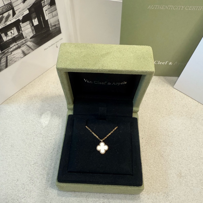 VCA sweet Alhambra Van cleef & arpels 梵克雅寶 四葉草 項鍊 珍珠貝母 珍珠母貝 白花 台灣專櫃購證-0