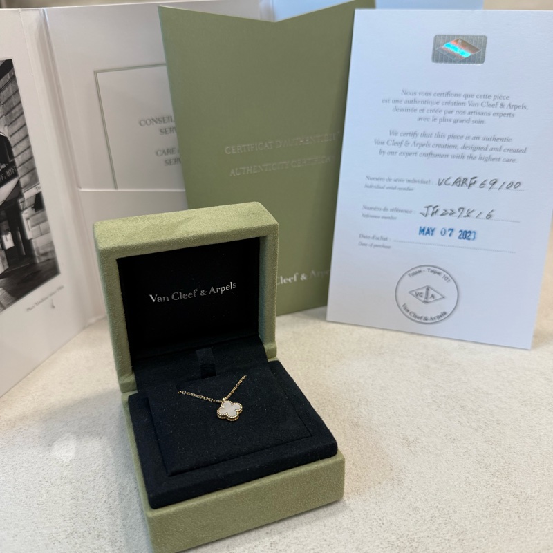 VCA sweet Alhambra Van cleef & arpels 梵克雅寶 四葉草 項鍊 珍珠貝母 珍珠母貝 白花 台灣專櫃購證-12