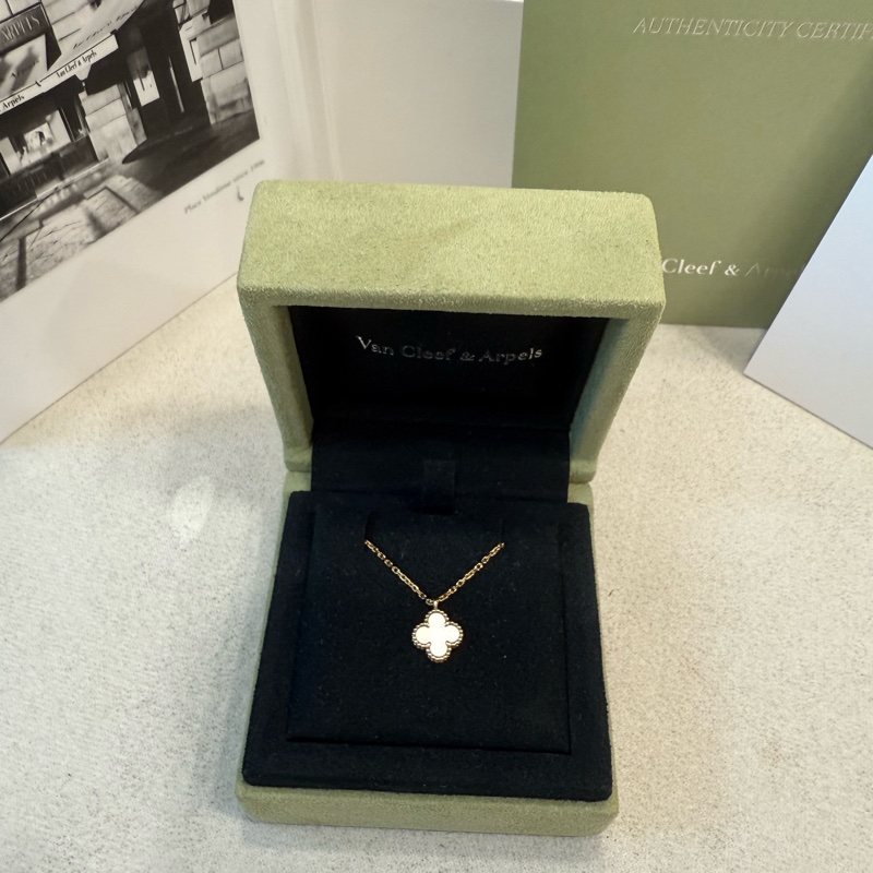 VCA sweet Alhambra Van cleef & arpels 梵克雅寶 四葉草 項鍊 珍珠貝母 珍珠母貝 白花 台灣專櫃購證-13