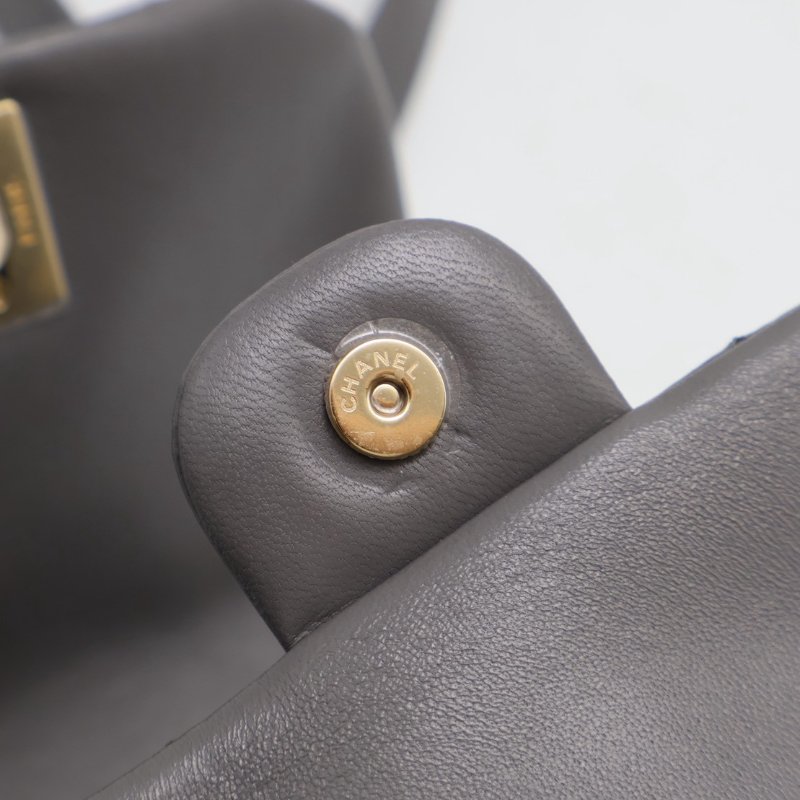 CHANEL Duma小羊皮後背包 - 小號深灰金-14