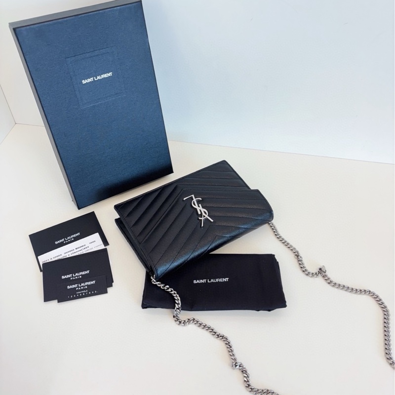 【99新🆕】YSL 新款扣 黑色銀扣荔枝皮 V紋信封包 woc 斜挎包 單肩包-5