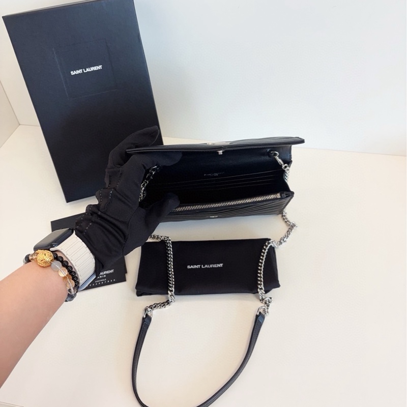 【99新🆕】YSL 新款扣 黑色銀扣荔枝皮 V紋信封包 woc 斜挎包 單肩包-7