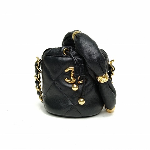 CHANEL 黑色羊皮31開金扣21Bmini水桶包肩背包