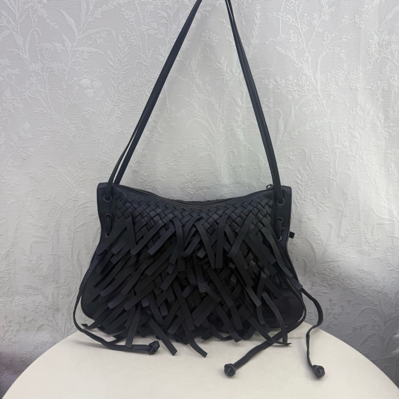 Bottega Veneta 斜孭袋或者肩帶袋-1