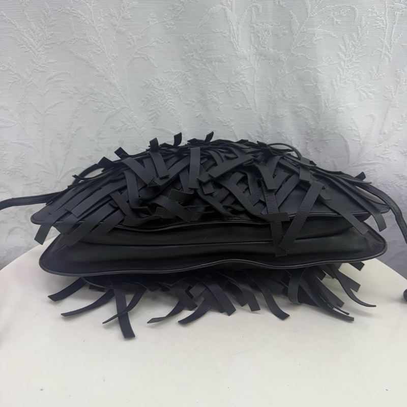 Bottega Veneta 斜孭袋或者肩帶袋-5