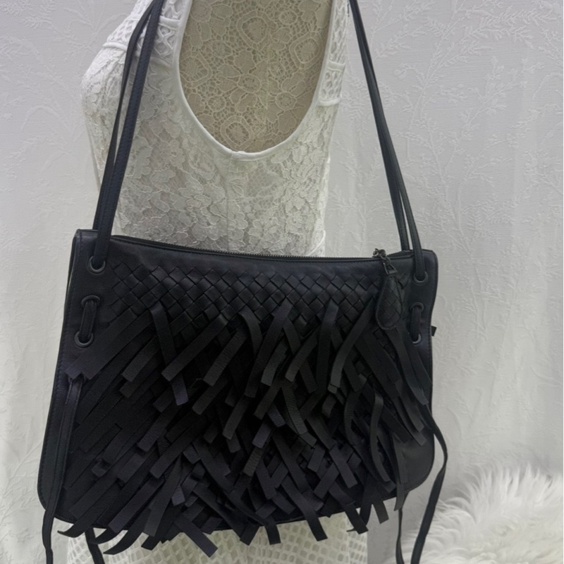 Bottega Veneta 斜孭袋或者肩帶袋-8