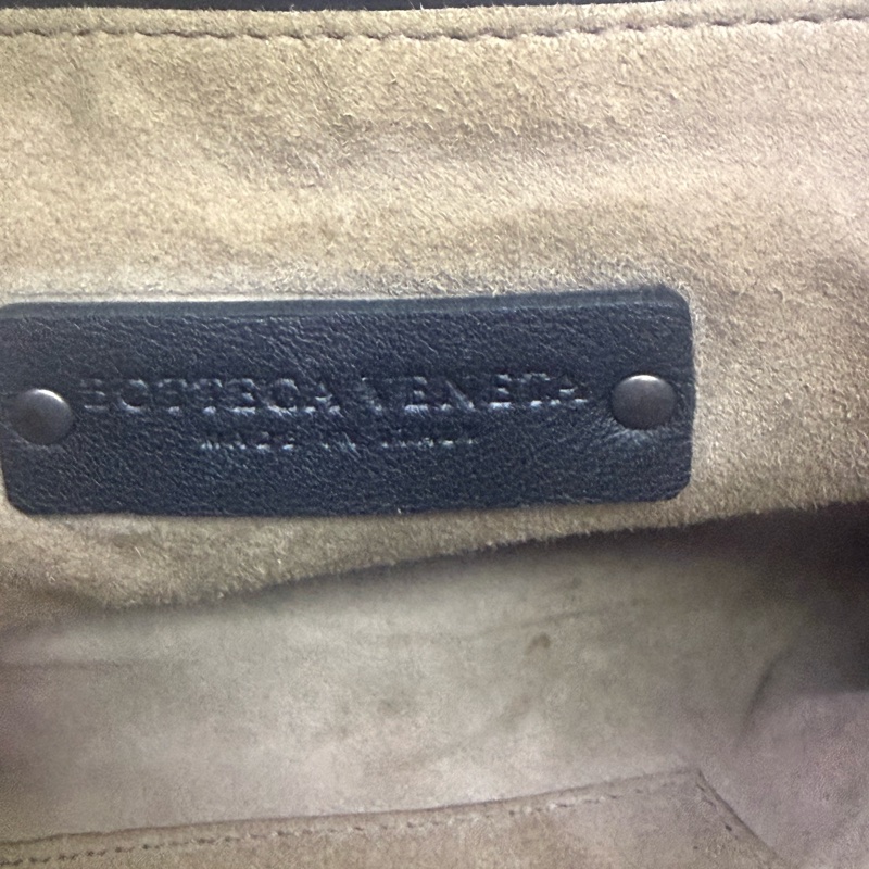 Bottega Veneta 斜孭袋或者肩帶袋-11