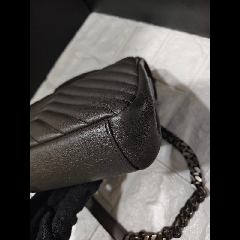 【YSL】 聖羅蘭經典郵差包/鏈條包/象灰-11