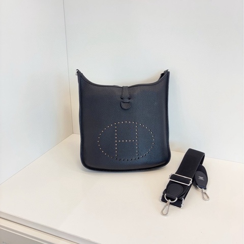【98新以上🆕】Hermes Evelyne 29 黑銀 伊芙琳 U刻 單肩包