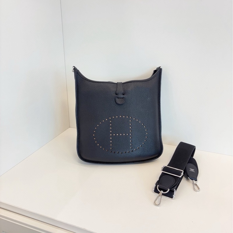 【98新以上🆕】Hermes Evelyne 29 黑銀 伊芙琳 U刻 單肩包-0