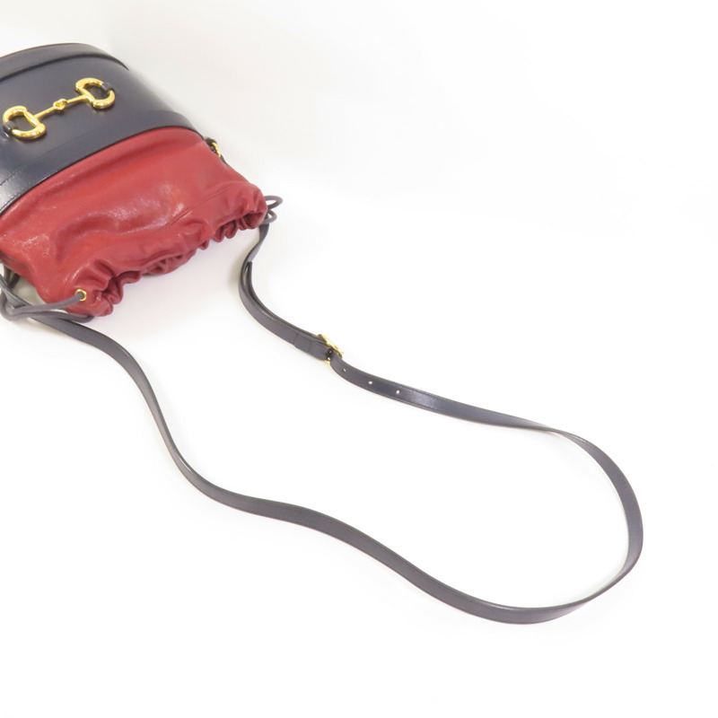 GUCCI 牛皮皮革1955 Horsebit Bucket金扣肩背袋-4