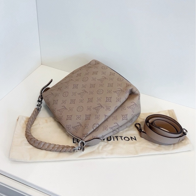 【98新🆕】LV Babylone Chain BB 大象灰 全皮鏤空老花月光女神-4