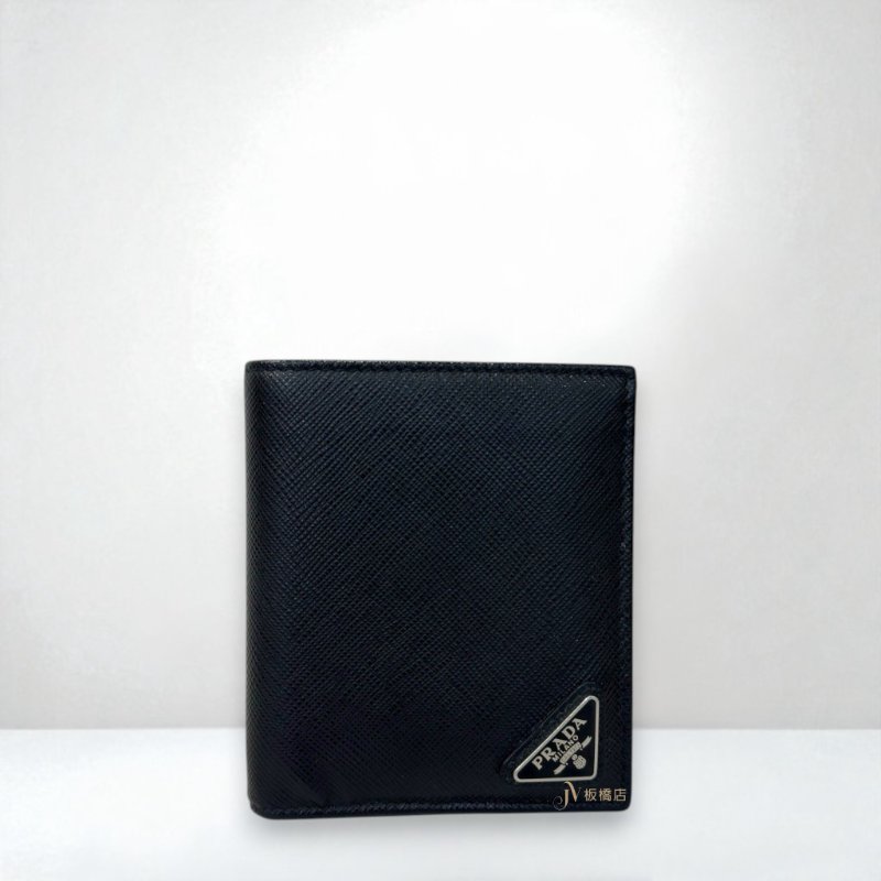 JS1292-PRADA 黑色防刮牛皮對開8卡短夾-0