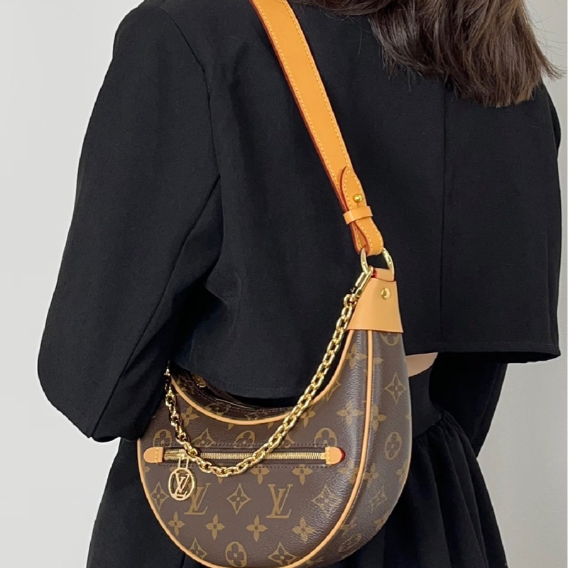 🈶購證 #全配 #芯片款 #櫃上在售🔥 Lv loop月亮腋下包-4