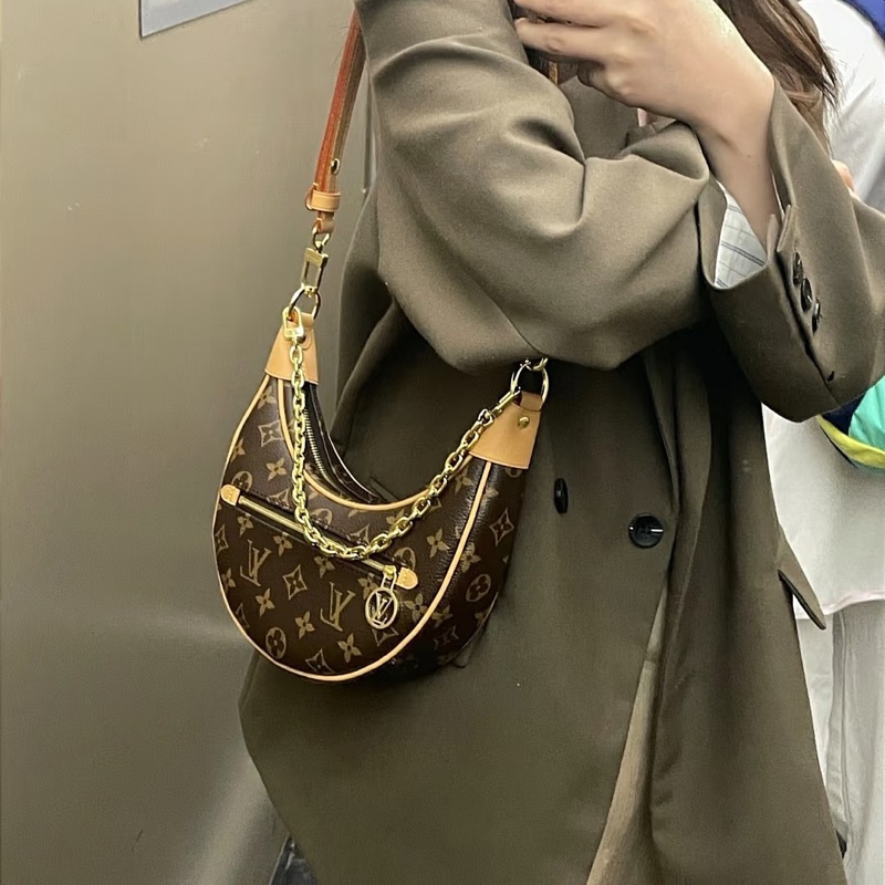 🈶購證 #全配 #芯片款 #櫃上在售🔥 Lv loop月亮腋下包-6