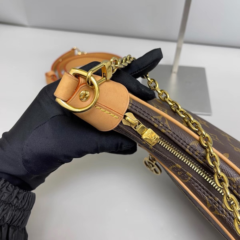 🈶購證 #全配 #芯片款 #櫃上在售🔥 Lv loop月亮腋下包-14