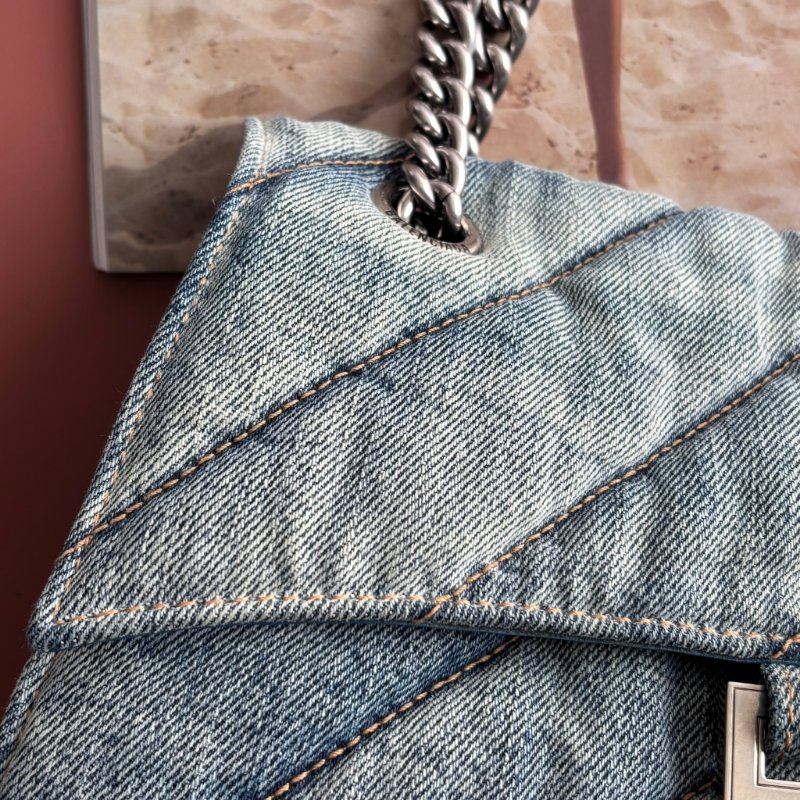 ::BALENCIAGA:: 716351 小款沙漏包絎縫水洗單寧牛仔鏈條包 Crush Small Quilted Denim Shoulder Bag-6