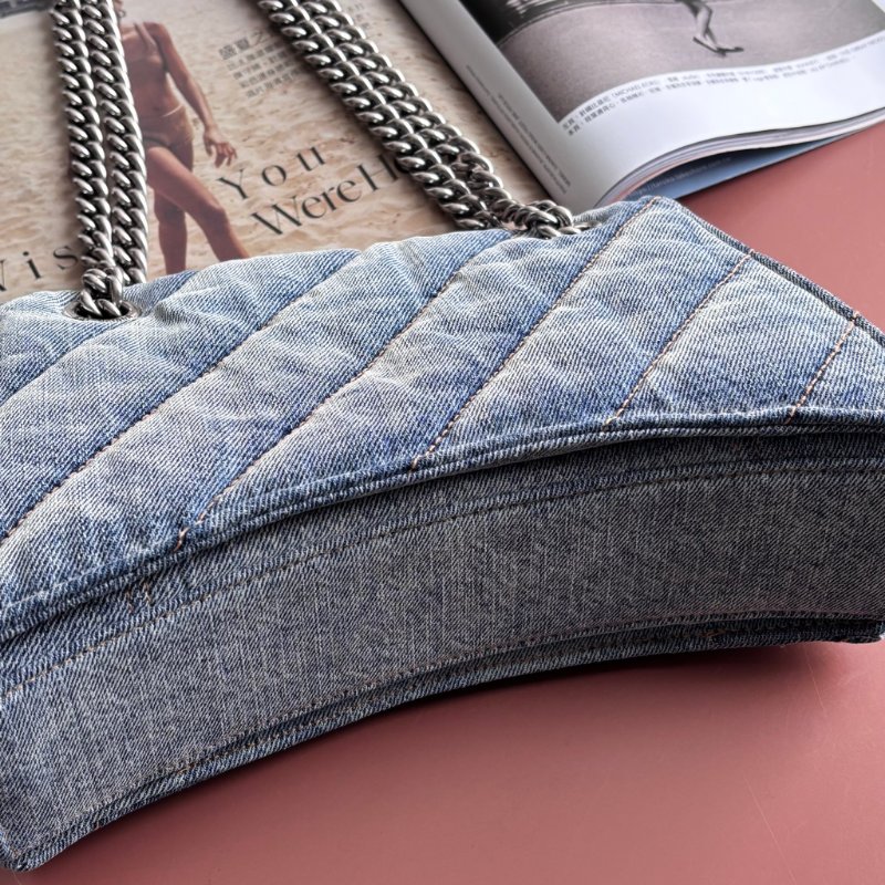 ::BALENCIAGA:: 716351 小款沙漏包絎縫水洗單寧牛仔鏈條包 Crush Small Quilted Denim Shoulder Bag-13