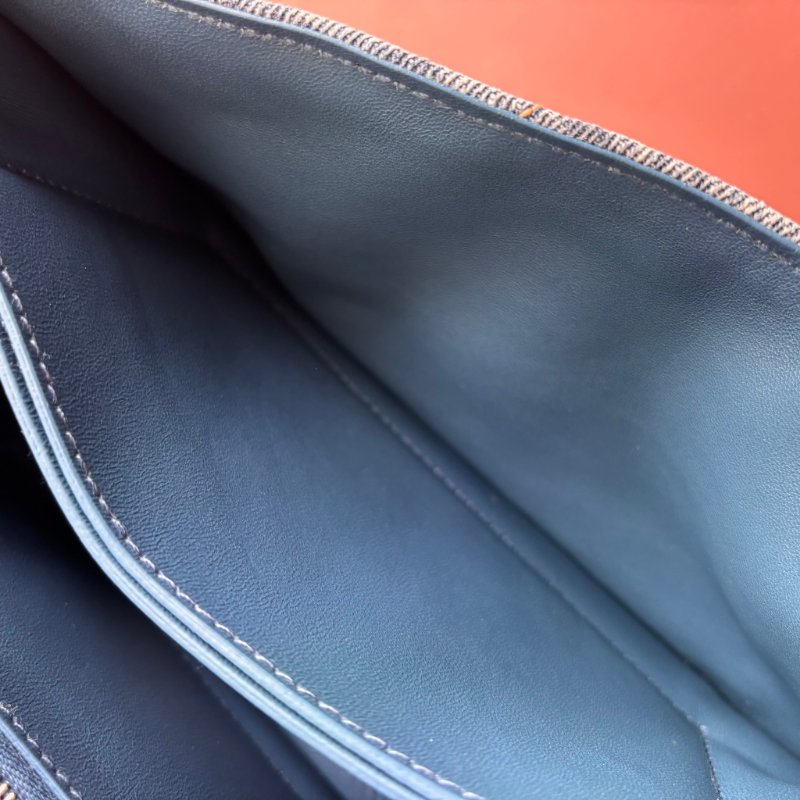 ::BALENCIAGA:: 716351 小款沙漏包絎縫水洗單寧牛仔鏈條包 Crush Small Quilted Denim Shoulder Bag-22