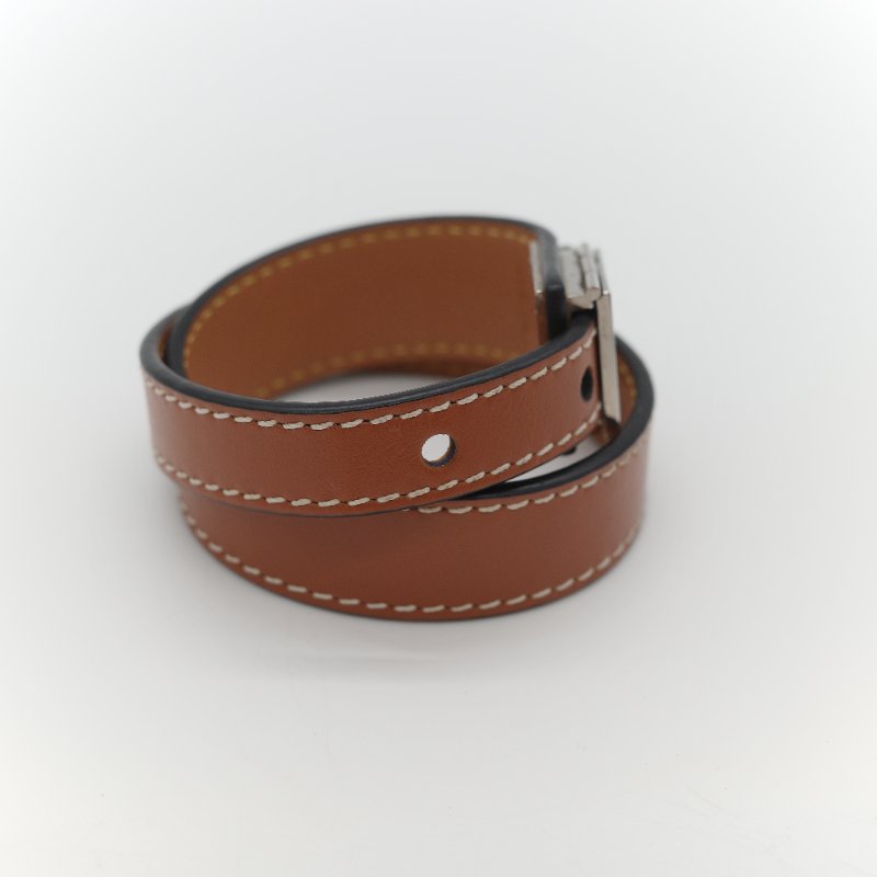 Loewe 羅威  Slap bracelet 對比色縫線銀色 金屬扣 牛皮製 拍拍手環-1