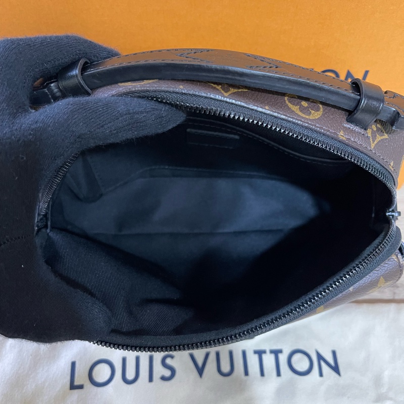 Lv老花S Lock郵差包（台灣專櫃購入）-26