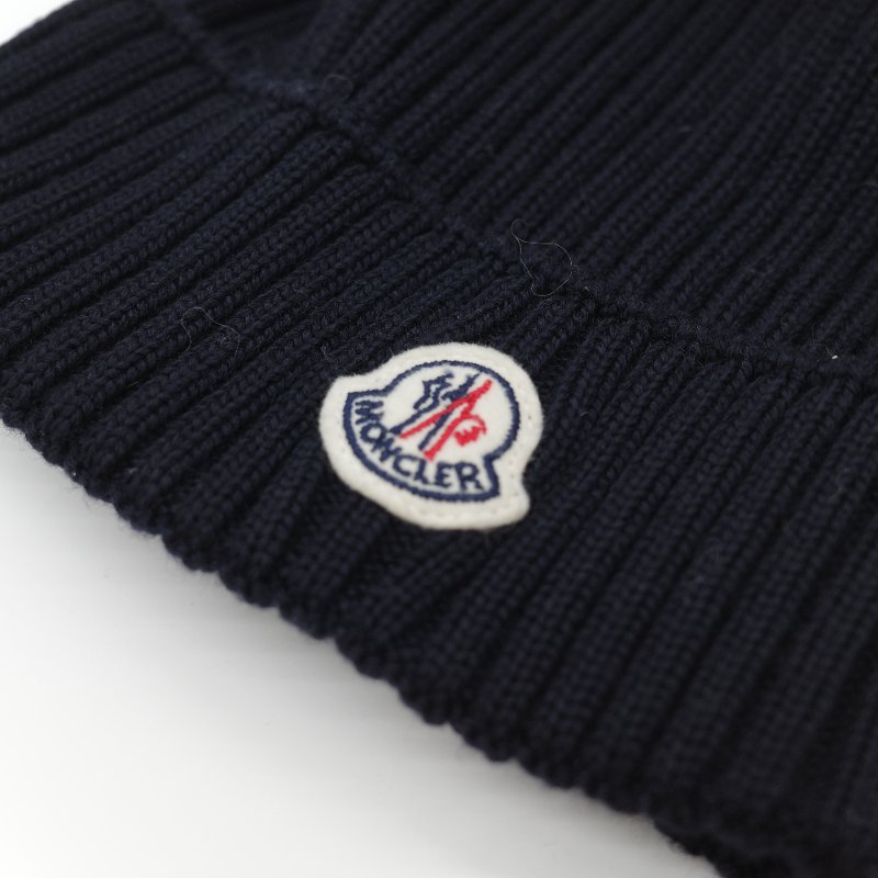 Moncler 蒙克萊 經典標誌 黑色 毛球 羊毛標誌 羅紋針織毛帽-1