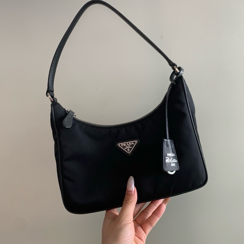 98新Prada 普拉達 hobo腋下包 超級好用的一款 輕便能裝 白標25 意大利製造-0