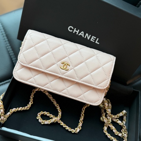 CHANEL 櫻花粉［超低價］金球手機包🫰🏻有購證 卡片零錢手機妥當當
