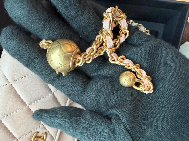 CHANEL 櫻花粉［超低價］金球手機包🫰🏻有購證 卡片零錢手機妥當當-5