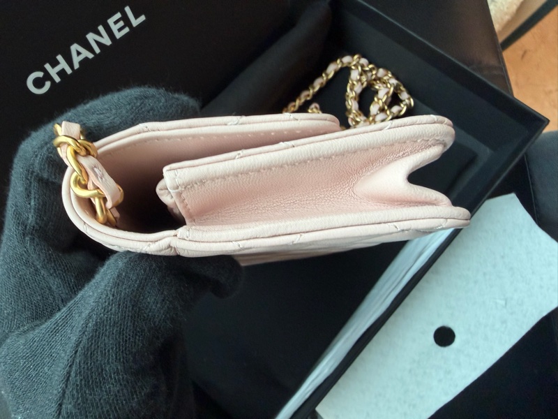 CHANEL 櫻花粉［超低價］金球手機包🫰🏻有購證 卡片零錢手機妥當當-8