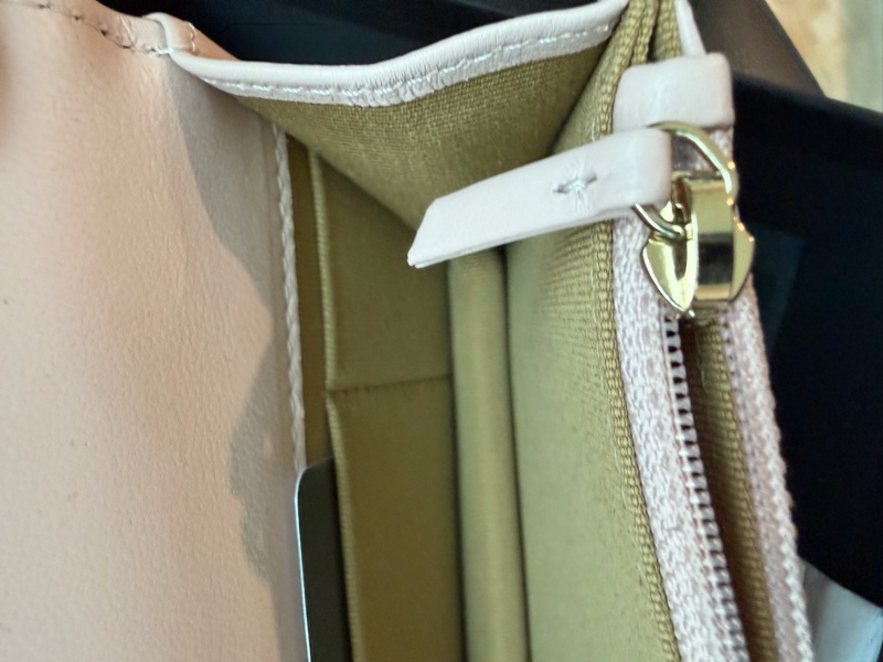 CHANEL 櫻花粉［超低價］金球手機包🫰🏻有購證 卡片零錢手機妥當當-19