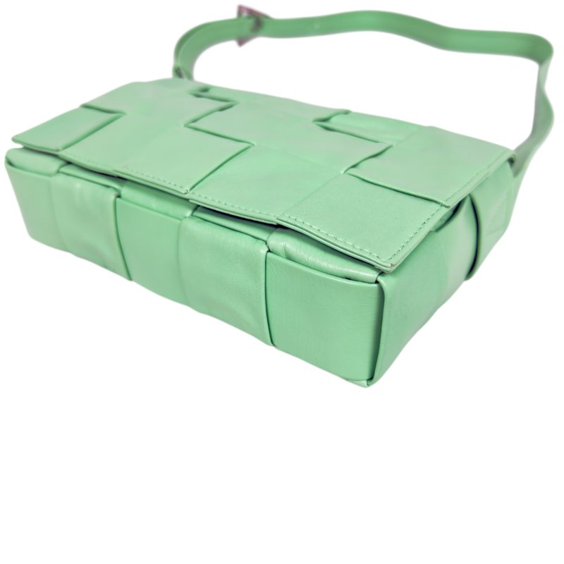 BOTTEGA VENETA Cassette 斜揹袋-11