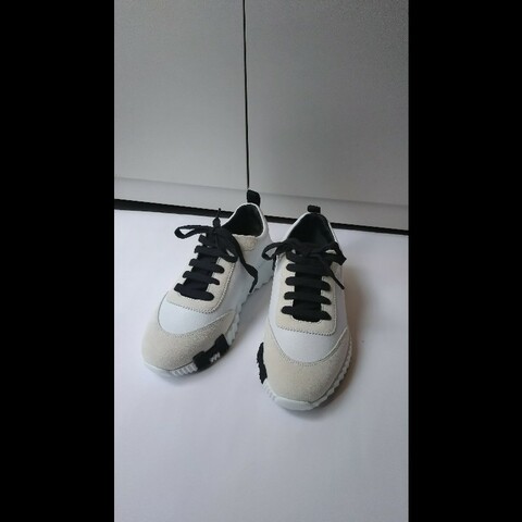 Hermes 白色皮革黑H休閒鞋 happy 熊貓配色