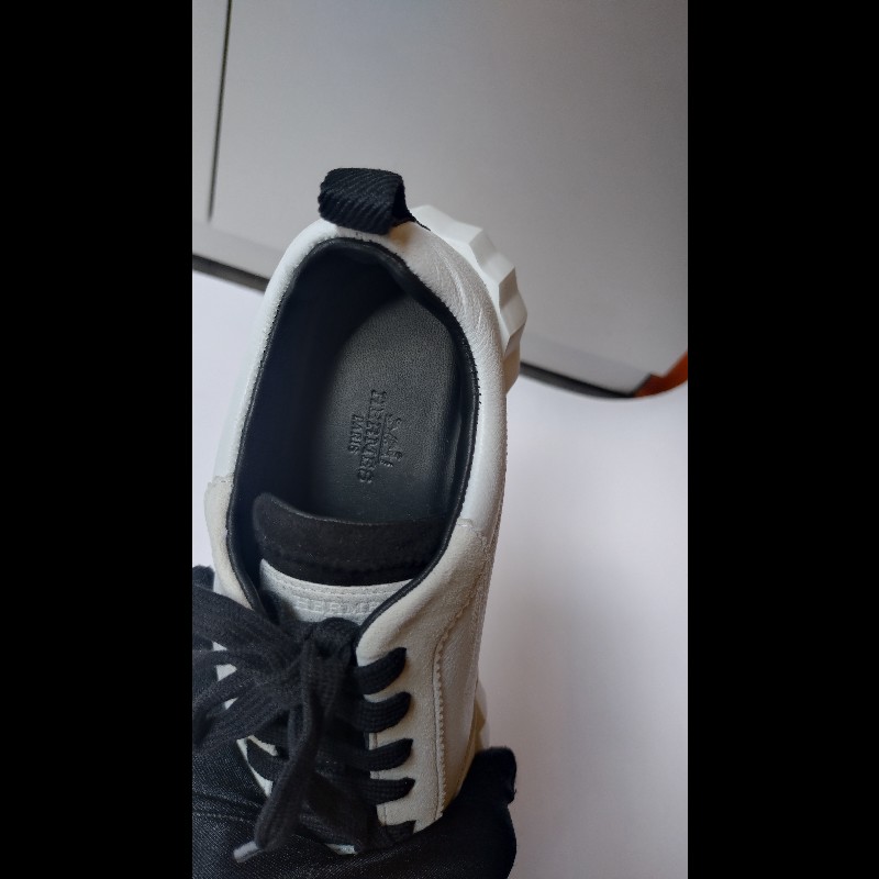 Hermes 白色皮革黑H休閒鞋 happy 熊貓配色-13