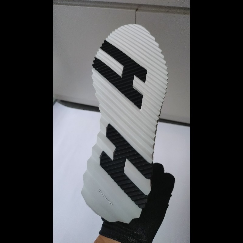 Hermes 白色皮革黑H休閒鞋 happy 熊貓配色-17