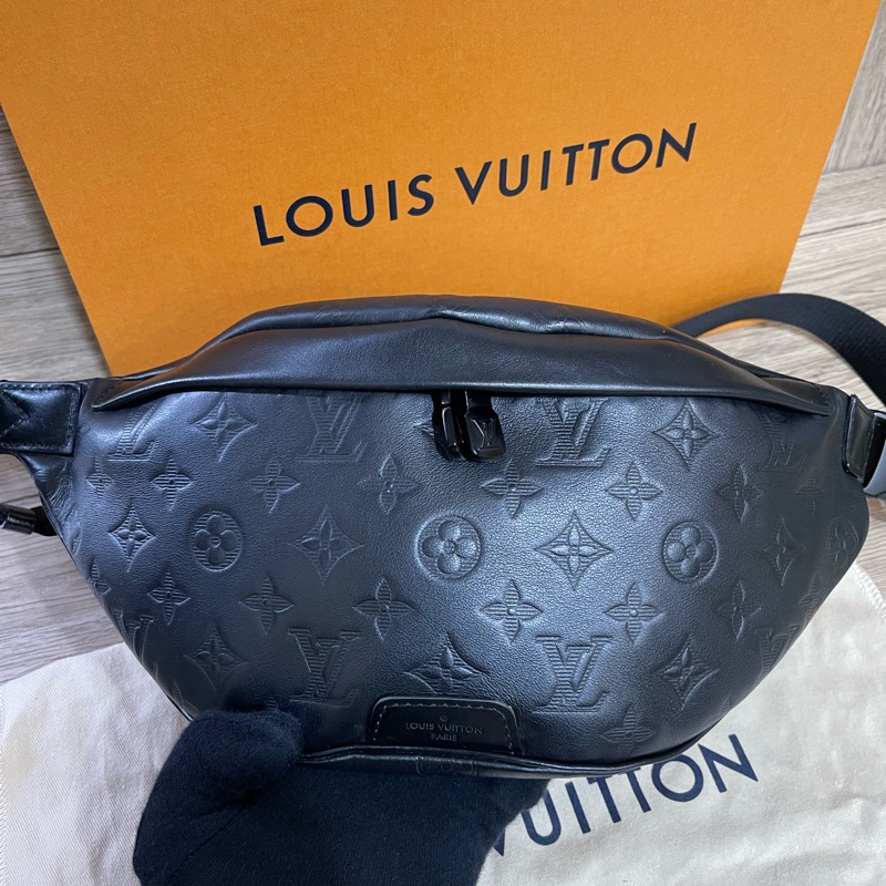 Lv牛皮壓紋Logo腰包（台灣專櫃購買配件齊全）-2