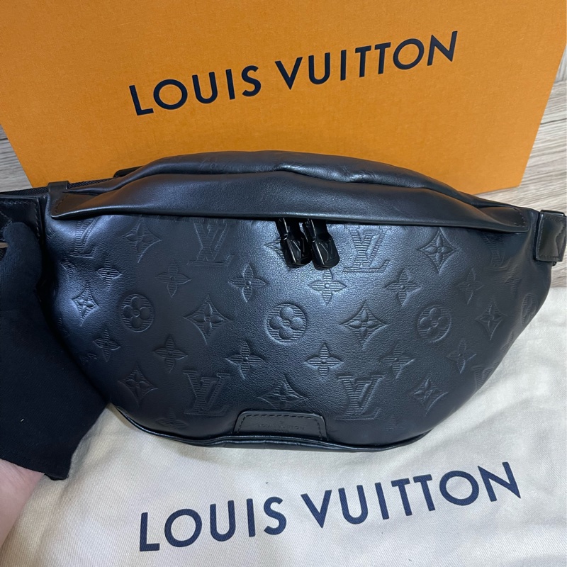 Lv牛皮壓紋Logo腰包（台灣專櫃購買配件齊全）-4