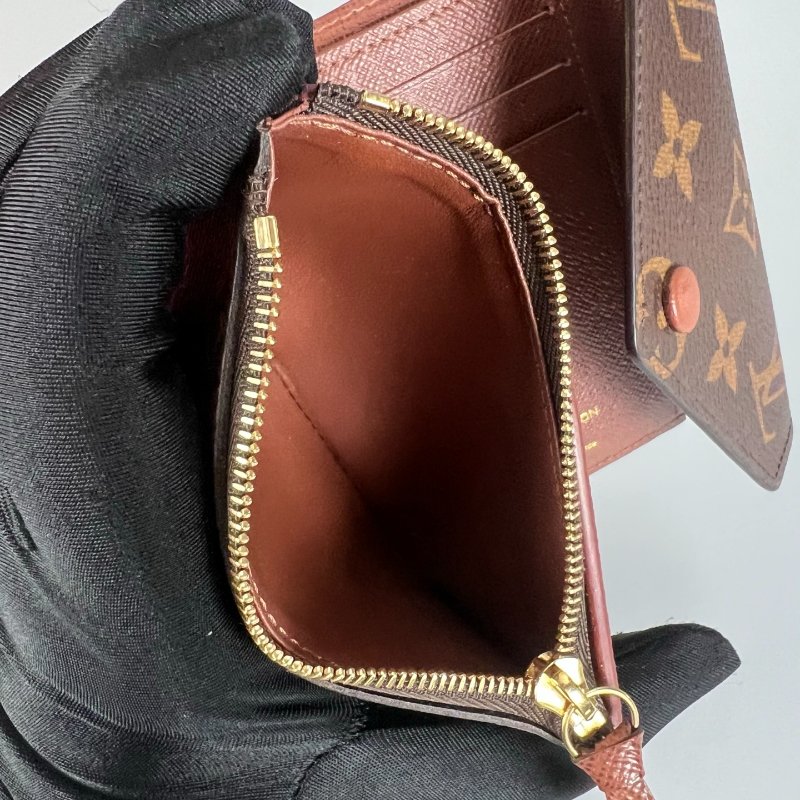 LV M62472 老花咖Victorine短夾-6