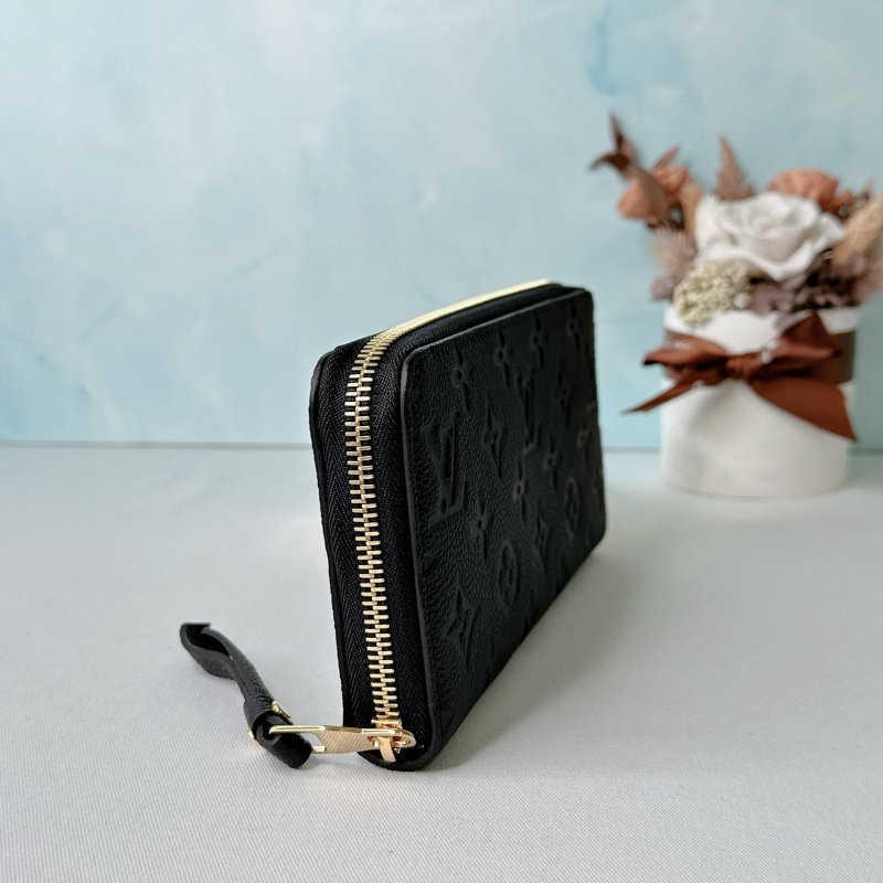 LV 全新Monogram皮革拉鍊長夾-3