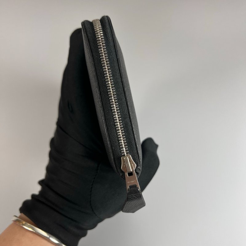 HERMES □R刻 黑皮革ㄇ拉長夾-3