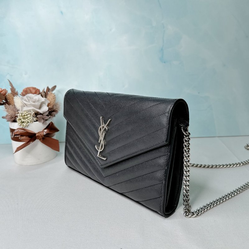 YSL 經典黑銀信封woc鏈帶包-2