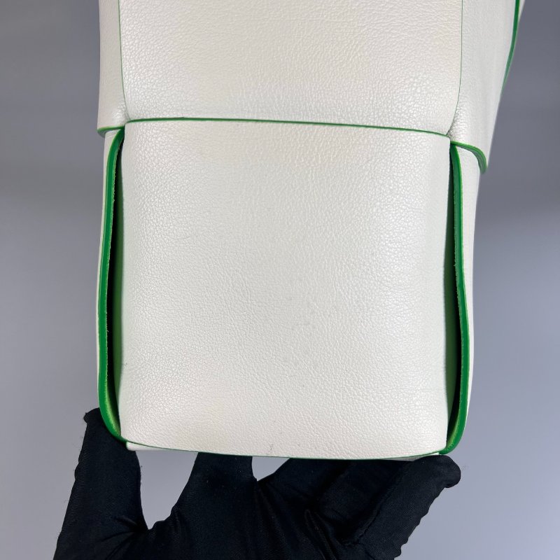 BV Arco白拼綠寬編織2*3子母手提托特包-5