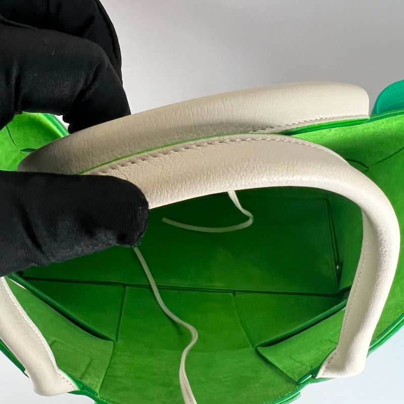 BV Arco白拼綠寬編織2*3子母手提托特包-11