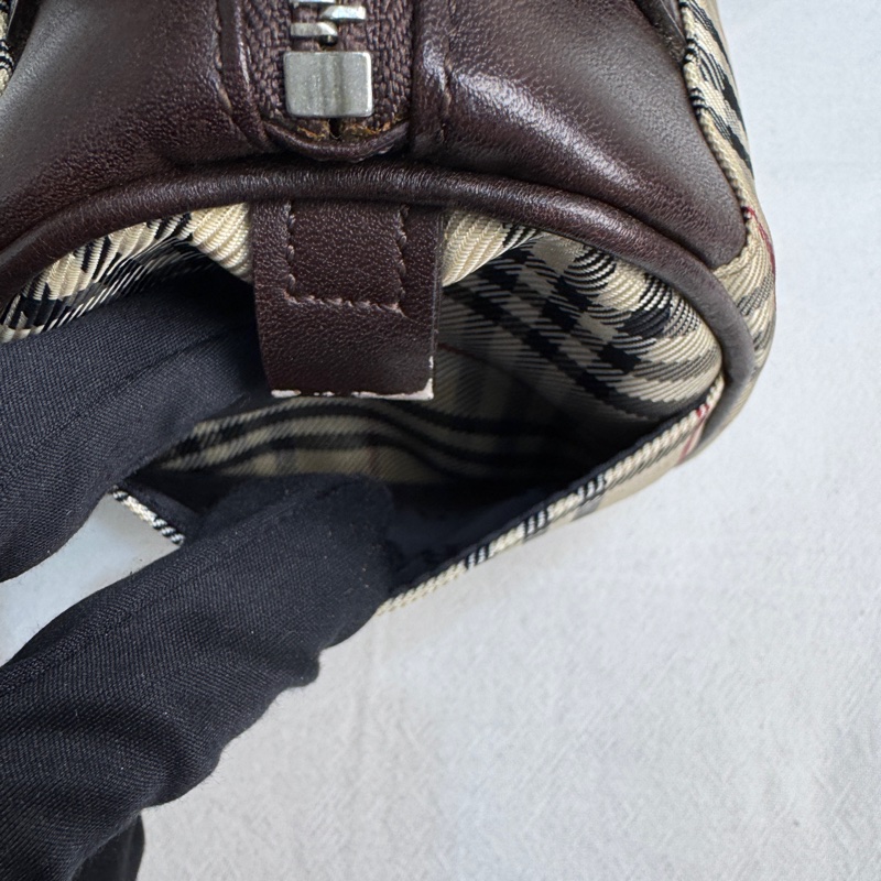 Burberry 經典格紋圓筒包-12