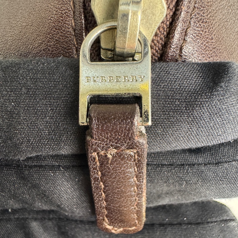 Burberry 經典格紋圓筒包-15