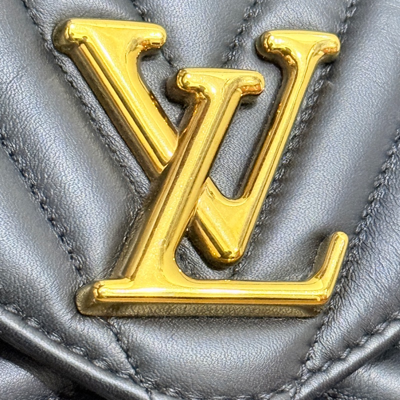 9新✨賠售超甜賣🫶🏻L V全皮款🖤new wave黑色牛皮 翻蓋肩背包-8