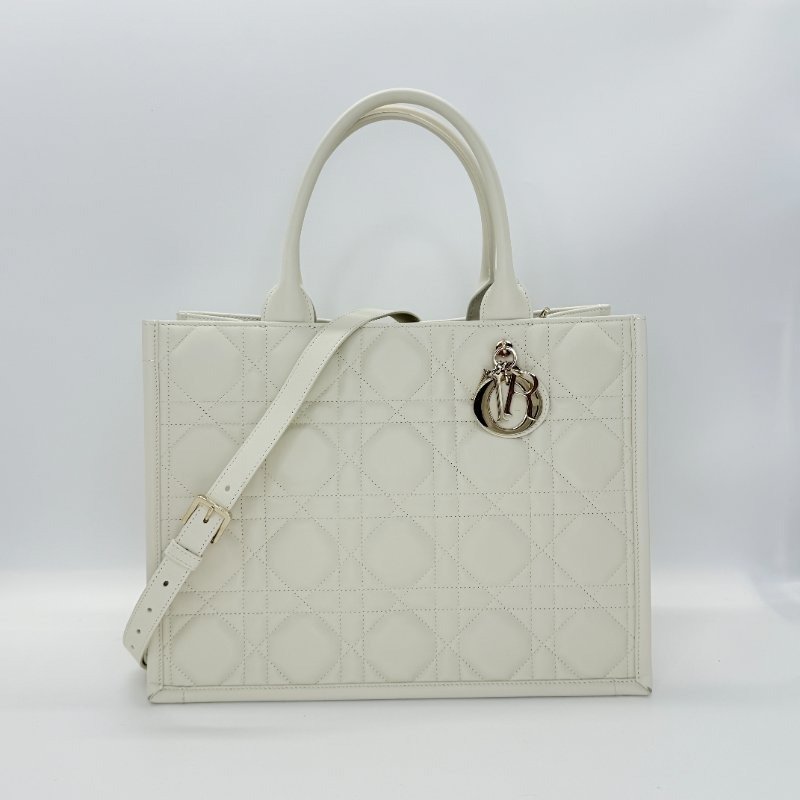 DIOR 迪奧 Book Tote 小牛皮 白色 中型手提單肩包-1