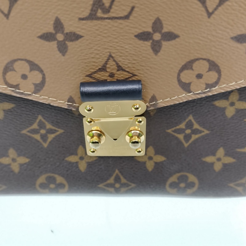 LOUIS VUITTON MetisPochette郵差包拼色PVC金扣2016老花肩背包-4