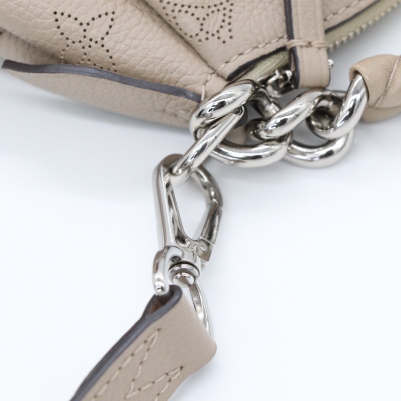 Louis Vuitton 路易威登 BABYLONE CHAIN BB MAHINA CALF SKIN  月亮女神 米灰色 牛皮 水桶包 手提包斜挎包-9