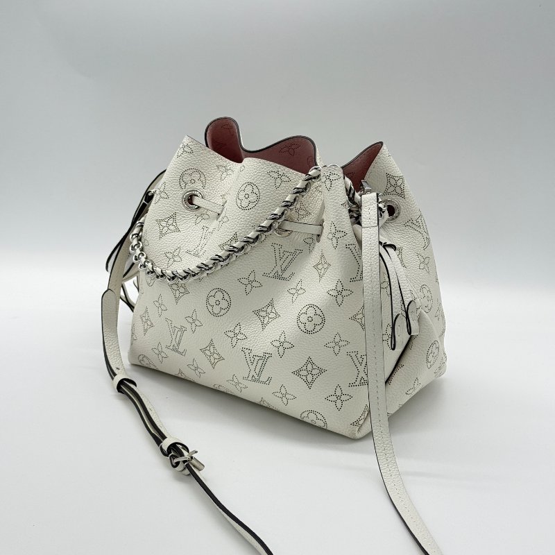 購證 12 万♥️ LOUIS VUITTON 路易威登 Bella 抽繩鏤空 白色 牛皮月光女神水桶包單肩斜挎包-1